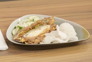 Ikan pepesan met atjar