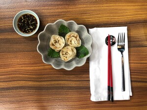Gyoza met tofu, kimchi (gefermenteerde groente) en shiitake