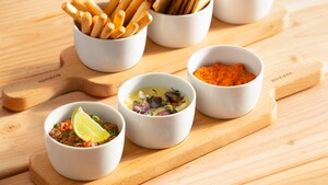 Warme tomatendip met zoete paprika