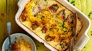Witlofgratin met kaas, rösti en ham