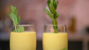 Mango lassi