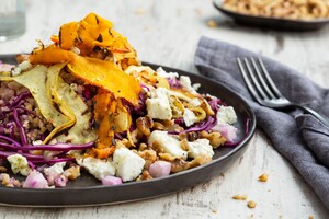 Pompoensalade met feta en za’atar