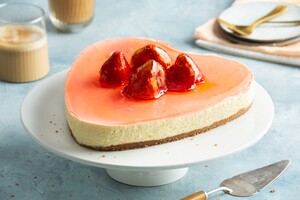 Monchoutaart met aardbeien