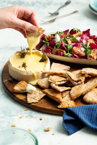Fondue van camembert met vijgensalade