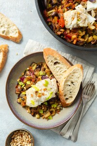 Caponata met gestoofde kabeljauw