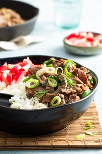 Koreaanse bulgogi rijstbowl