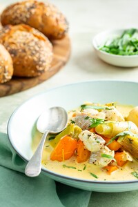 Vispan met schelvis en prei