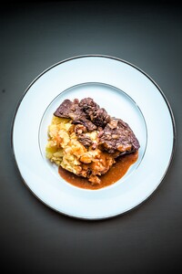 Leidse hutspot met klapstuk van slagerij van der Zon