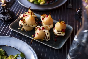 Witte-wijnpeertjes met Gegrilde Halloumi