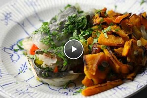 Caribische garnalen van de barbecue met salsa van gegrilde Caribische garnalen van de barbecue met salsa van gegrilde