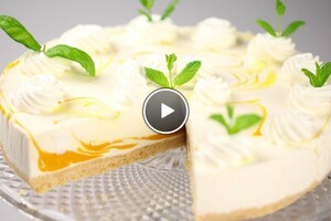Gemarmerde mango-yoghurttaart