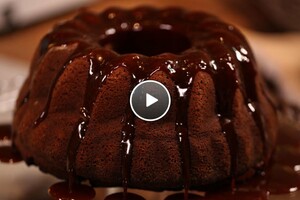 Sticky toffee cake