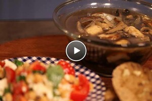 Paddenstoelensoep met gekruid brood