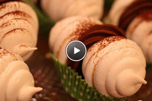 Schuimmandjes met chocoladecrème