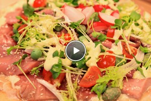 Asian tuna pizza