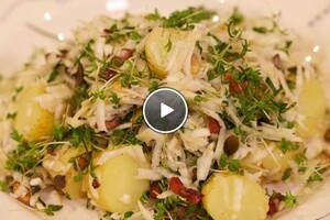 Salade van knolselderij, krieltjes en tuinkers