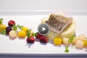 Gepekelde skrei met twee bereidingen van oerwortel