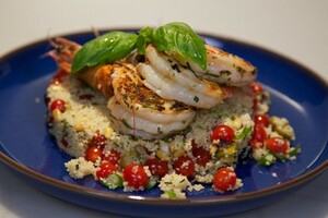 Provençaalse couscous met gemarineerde gamba’s