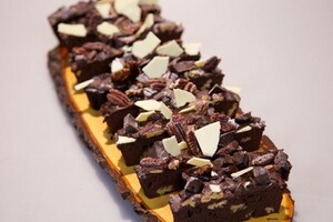 Sticky finger-brownies