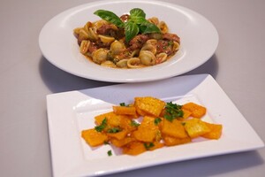 Orecchiette con salsiccia e capperi (pastaoortjes met saucijs en kappertjes)