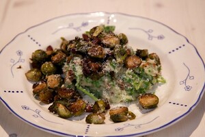 Geroosterde balsamico-spruitjes met rucolastamppot