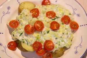 Spitskool in geitenkaas-bechamelsaus