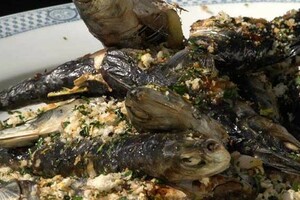 Gegrilde sardines met tomatensalade