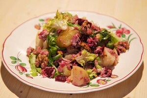 Zomerse salade met makreel en bietjes
