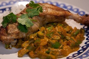 Indiase spekbonen met kip tandoori