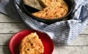 Maïsbrood met spek en jalapeño
