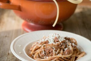 Pasta met een waanzinnige saus van lam