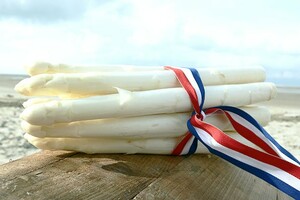 Hoera, het aspergeseizoen is officieel geopend!