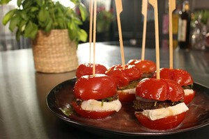 Veggie tomatenburger