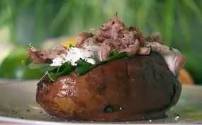 Gepofte zoete aardappel met Hollandse garnalen