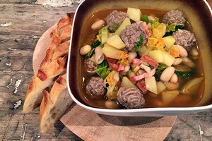 Caldo Callego (Spaanse witte bonensoep)