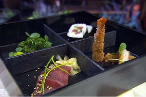 Tonijn-bentobox met wagamesalade