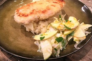 Krokante kipfilet met aardappel-knolselderijpuree