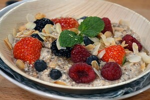 Overnight oats met kaneel, kardemom en amandelen