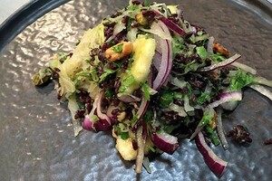 Zuurkoolsalade met zwarte rijst
