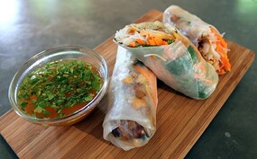 Goedgevulde springrolls