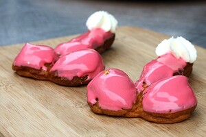 Eclair met roze glazuur