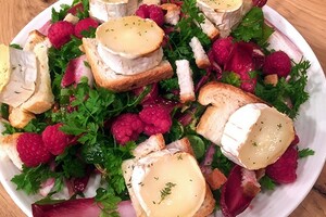 Salade chèvre chaud (Salade met warme geitenkaas)