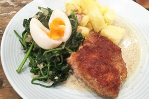 Spinazie à la crème met cordon bleu