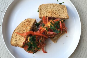 Burgers stroganoff style