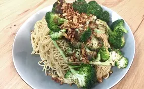 Spaghetti met ansjovis en broccoli
