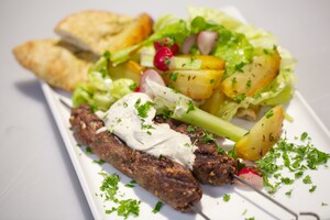 Indiase lamskebab met bietensalade en komijn-crème fraîche