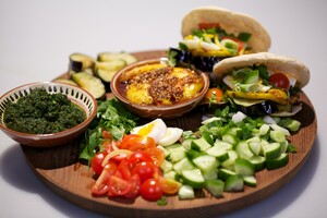 Pita sabih met amba & zhug