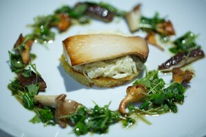 Winterse aardappelrösti met romige zuurkool