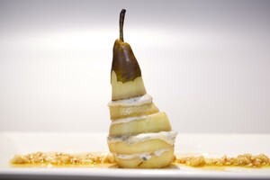 Geroosterde peren met geitenkaas