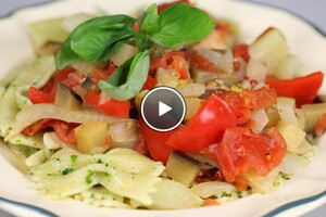 Toscaanse kip met basilicumpasta